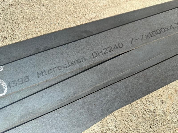 Купить Сталь M398 Bohler, полоса 600х50х4.3 мм, без ТО (сырая, отожженная) в интернет-магазине Artknives.ru 