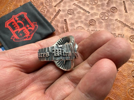 Купить Кольцо Borka Blades Silver Skull "Who Dares Wins" Ring Size 11 в интернет-магазине Artknives.ru 